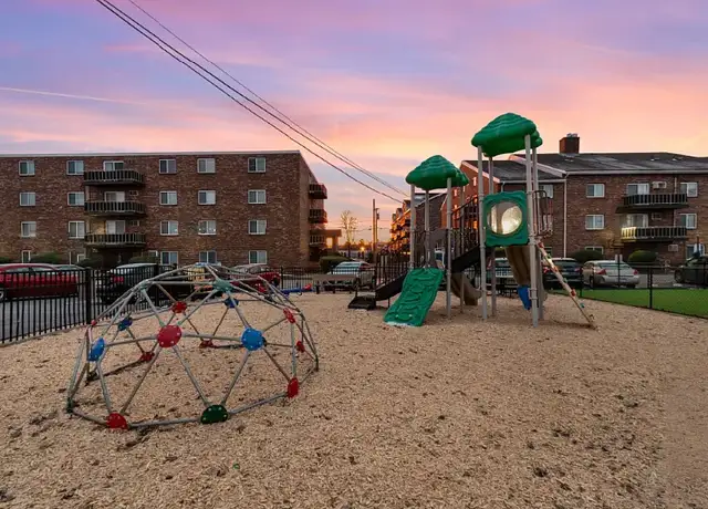 Photo of 237 Lantern Rd, Revere, MA 02151