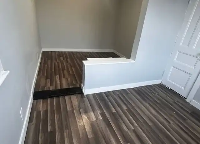 Property at 124 Oak St, Yonkers, NY, 10701, 3 beds, 1 bath, [object Object]
