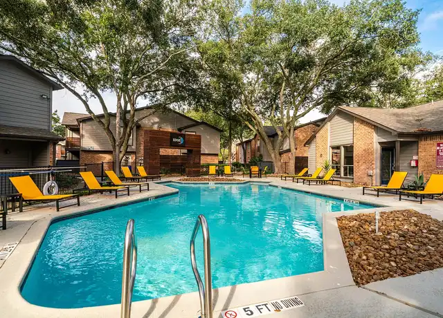 Property at The Edge at Clear Lake - 2323 Bay Area Blvd, Webster, TX, 77598, 1-2 bed, 1-2 bath, [object Object]