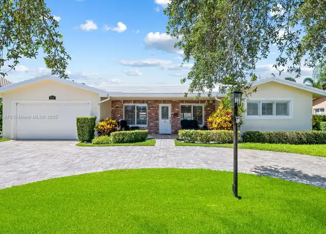 Property at 2721 NE 45th St, Lighthouse Point, FL, 33064, 2 beds, 2 baths, [object Object]