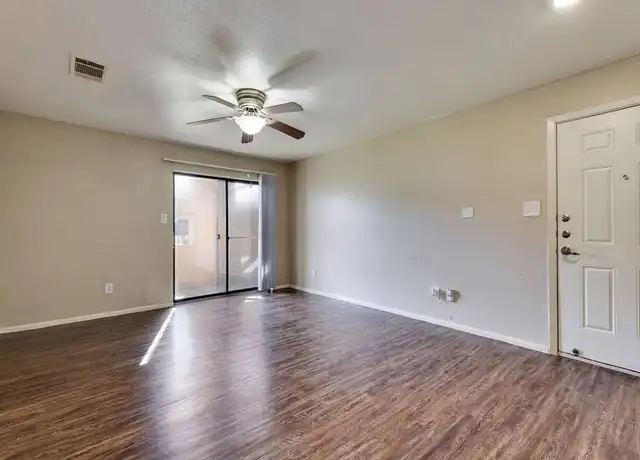Property at 714 Turtle Creek Blvd Unit 5-236, Austin, TX, 78745, 1 bed, 1 bath, [object Object]
