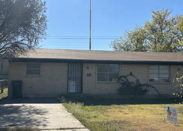 Property at 218 E Valley Rd, Harker Heights, TX, 76548, 2 beds, 1 bath, [object Object]