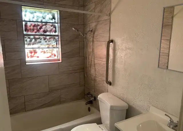 Property at 218 E Valley Rd, Harker Heights, TX, 76548, 2 beds, 1 bath, [object Object]
