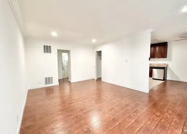 Property at 6025 Whitsett Ave Unit 6, North Hollywood, CA, 91606, 2 beds, 2 baths, [object Object]