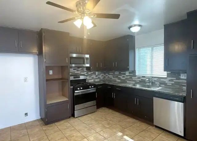 Property at 1535 Loma Ave Unit 4, Long Beach, CA, 90804, 2 beds, 1.5 baths, [object Object]