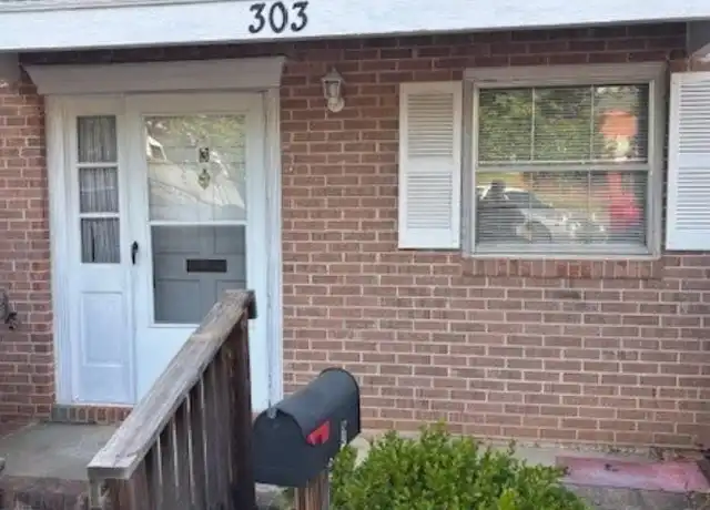 Property at 303 E Lee St, Thomaston, GA, 30286, 3 beds, 1 bath, [object Object]