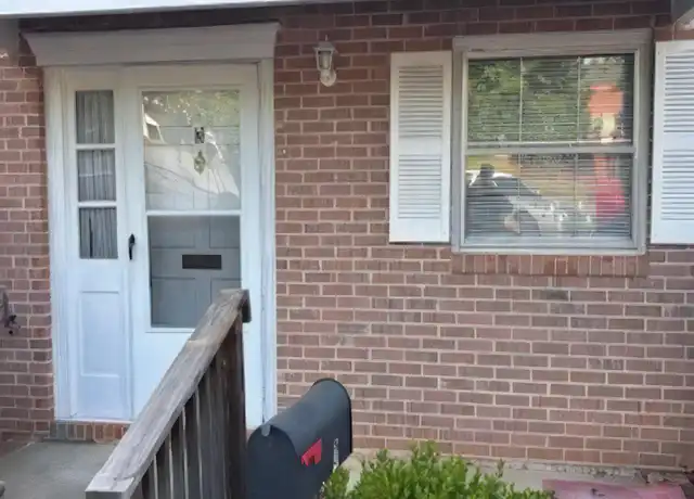 Property at 303 E Lee St, Thomaston, GA, 30286, 3 beds, 1 bath, [object Object]