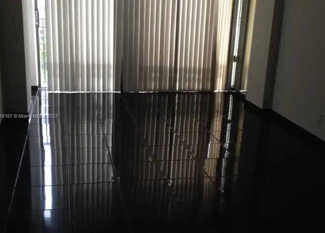 Property at 16919 N Bay Rd #514, Sunny Isles Beach, FL, 33160, 1 bed, 1.5 baths, [object Object]