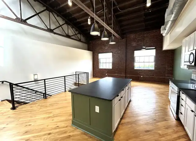 Property at 805 Martin Luther King Junior Blvd Apt 3, Macon, GA, 31201, 3 beds, 3 baths, [object Object]