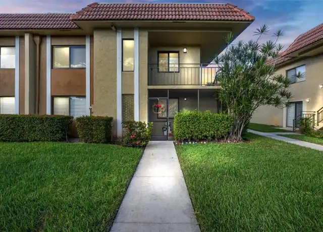 Property at 305 Lakeview Dr, Weston, FL, 33326, 2 beds, 2 baths, [object Object]