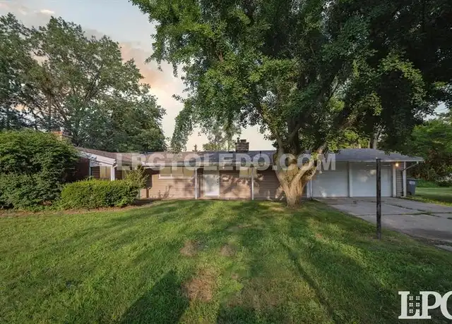 Property at 3116 W Lincolnshire Blvd Unit A, Toledo, OH, 43606, 2 beds, 1 bath, [object Object]