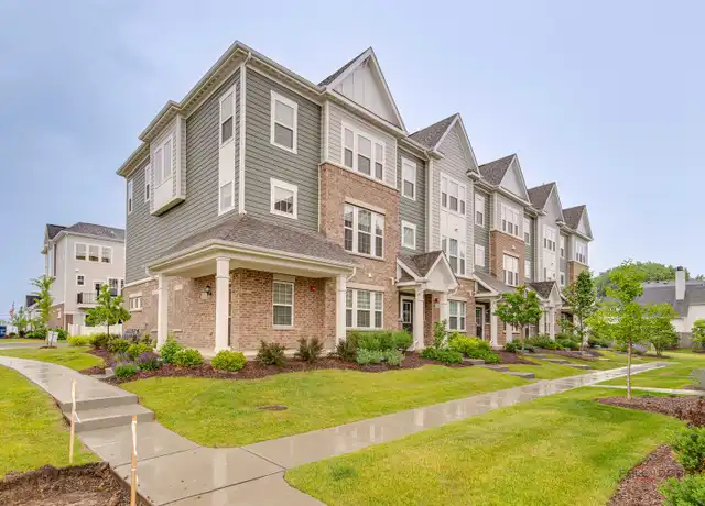 Property at 121 Yorktown Ct, Libertyville, IL, 60048, 3 beds, 2.5 baths, [object Object]