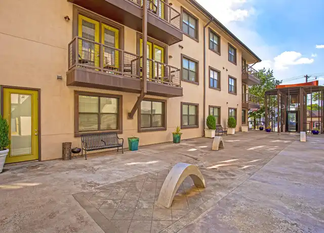 Property at Vue Live Oak - 1333 N Peak St, Dallas, TX, 75204, 2 beds, 2 baths, [object Object]