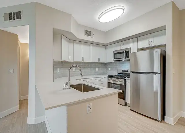 Photo of 5355 S Rainbow Blvd, Las Vegas, NV 89118