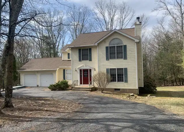 Property at 1 Rollingwood Trl, Saylorsburg, PA, 18353, 3 beds, 2.5 baths, [object Object]