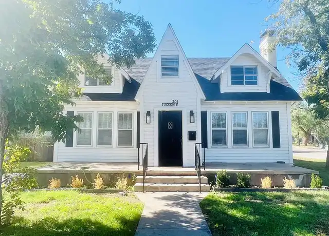 Property at 301 S Jackson St, San Angelo, TX, 76901, 4 beds, 2.5 baths, [object Object]