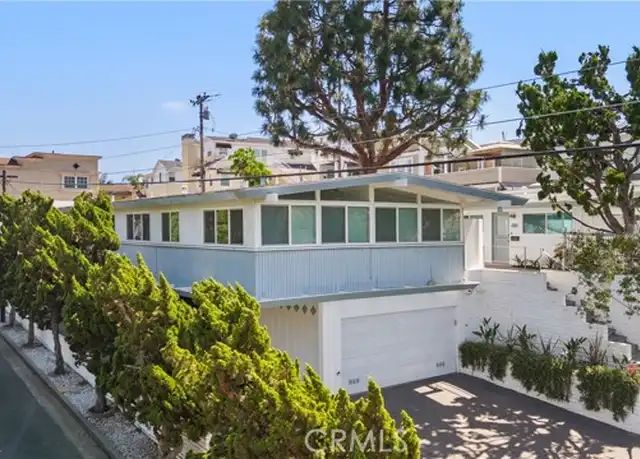 Property at 3203 Bayside Dr, Corona Del Mar, CA, 92625, 2 beds, 1 bath, [object Object]