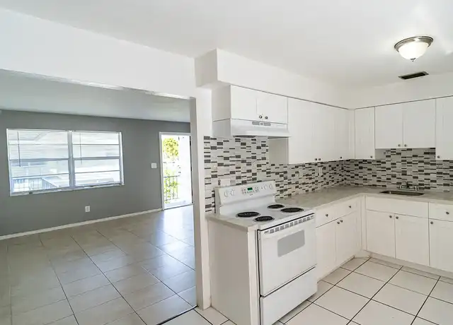 Property at University Club - 3801 SW 60th Ter, Davie, FL, 33314, 1-2 bed, 1-2 bath, [object Object]