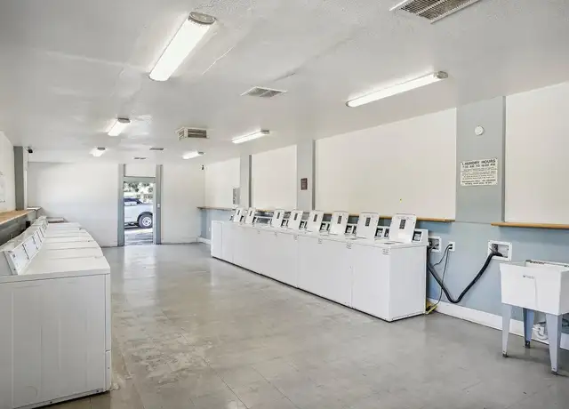 Photo of 42125 Idaho St, Palm Desert, CA 92211