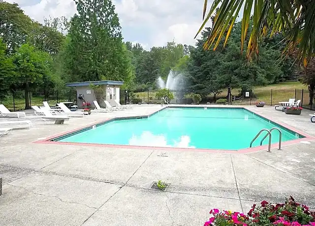 Property at Woodland Estates - 4821 S Kent Des Moines Rd, Kent, WA, 98032, 0-1 beds, 1 bath, [object Object]
