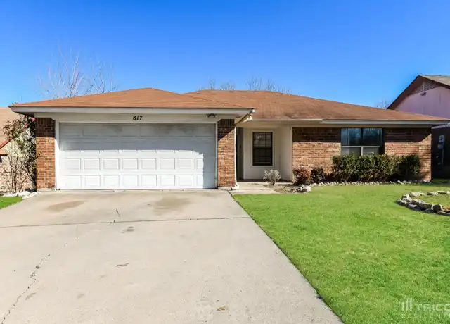 Property at 817 Arcadia St, Saginaw, TX, 76179, 3 beds, 2 baths, [object Object]