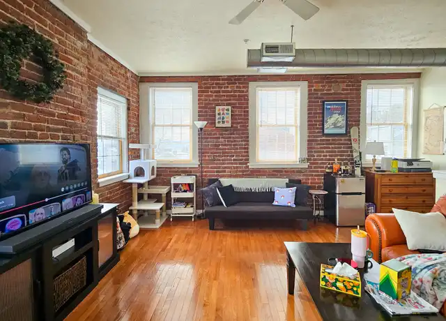 Property at 1529 Federal St Unit 202, Pittsburgh, PA, 15212, 1 bed, 1 bath, [object Object]