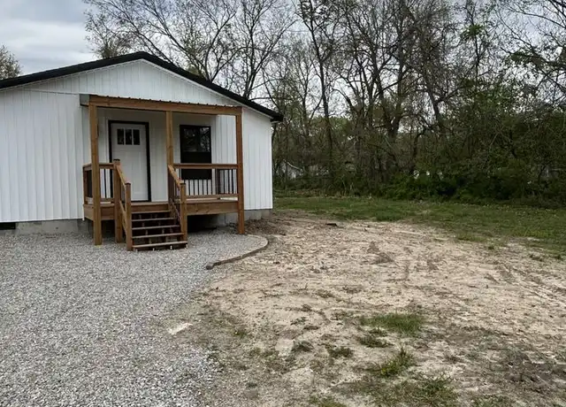 Property at 1120 W 1st St, Pittsburg, KS, 66762, 1 bed, 1 bath, [object Object]