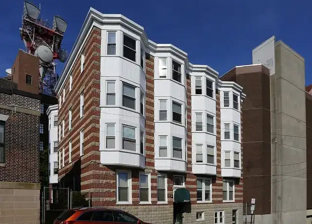 Property at 104 Oak St, Portland, ME, 04101, 1 bed, 1 bath, [object Object]