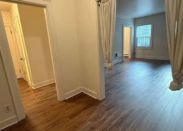 Property at Lancaster - 704 E Thomas St, Seattle, WA, 98102, 0 beds, 1 bath, [object Object]