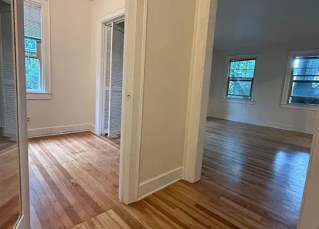 Property at Lancaster - 704 E Thomas St, Seattle, WA, 98102, 0 beds, 1 bath, [object Object]