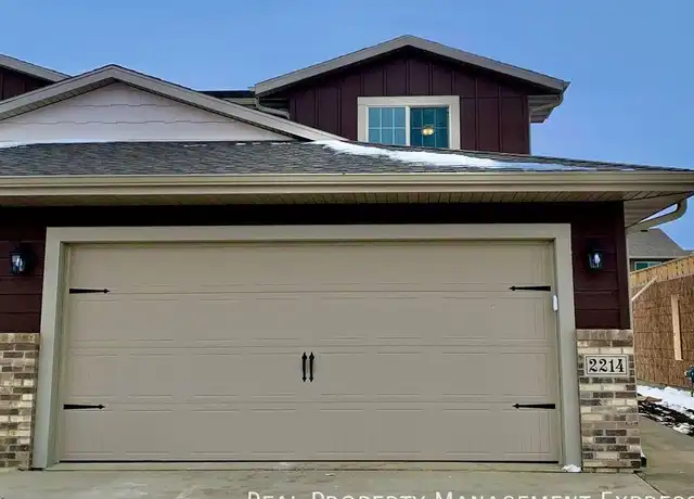 Property at 2220 S Ronsiek Ave, Sioux Falls, SD, 57106, 3 beds, 1.5 baths, [object Object]