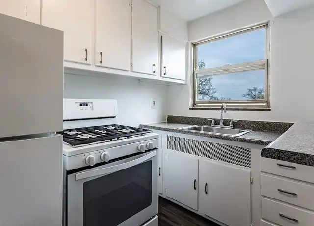 Property at Alvern Gardens Apartments - 1000 Vermont Ave, Pittsburgh, PA, 15234, 2 beds, 1 bath, [object Object]