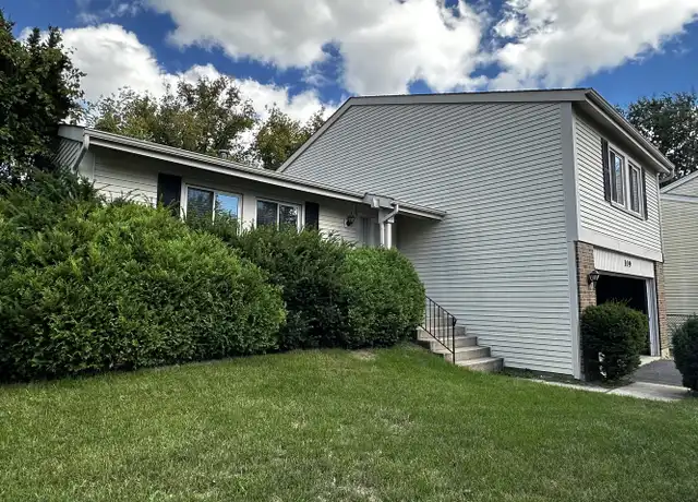 Property at 109 Green Meadow Ct, Rolling Meadows, IL, 60008, 3 beds, 2.5 baths, [object Object]