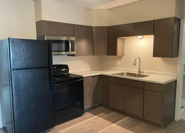 Property at 3 S Market St Unit 205, Elizabethtown, PA, 17022, 1 bed, 1 bath, [object Object]