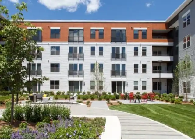 Property at 32 Second Ave Unit 336, Burlington, MA, 01803, 1 bed, 1 bath, [object Object]