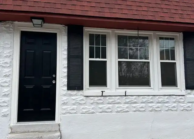 Property at 41 E Filbert St, Lancaster, PA, 17603, 2 beds, 1 bath, [object Object]