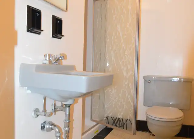Property at 1100 East Ave Unit 3C, Rochester, NY, 14607, 1 bed, 1 bath, [object Object]
