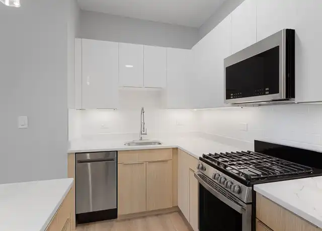 Property at 7600 N Sheridan Rd Unit 105, Chicago, IL, 60626, 0 beds, 1 bath, [object Object]