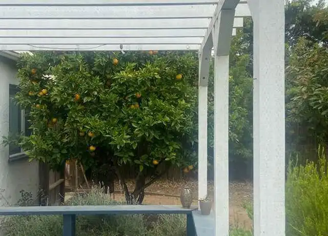 Property at 2809 Ocean Ave, Venice, CA, 90291, 2 beds, 1 bath, [object Object]