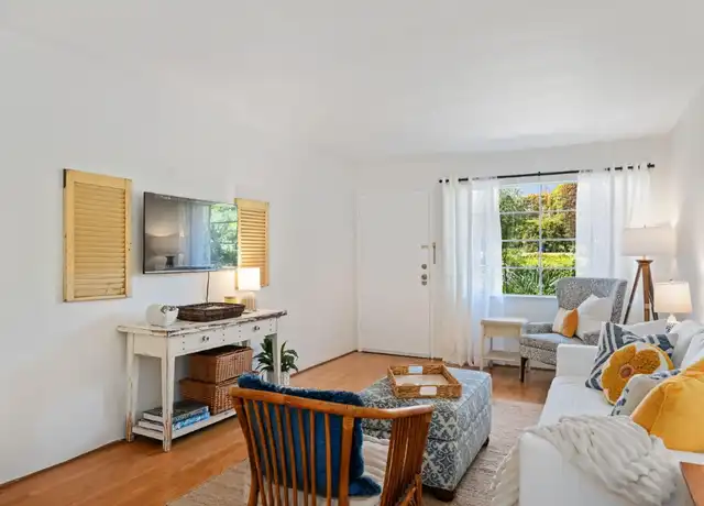 Property at 126 W Calle Crespis, Santa Barbara, CA, 93105, 1 bed, 1 bath, [object Object]