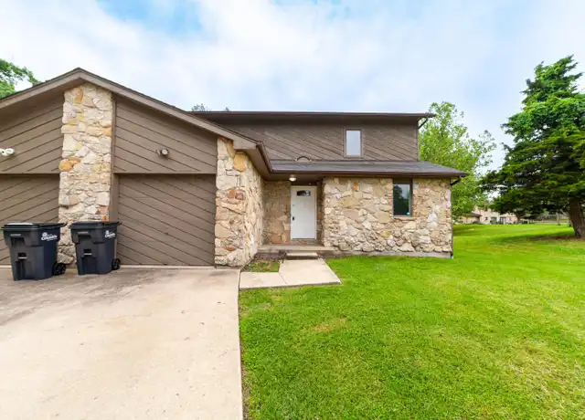 Property at 201 Briarcrest Ct, Columbia, MO, 65203, 4 beds, 3.5 baths, [object Object]