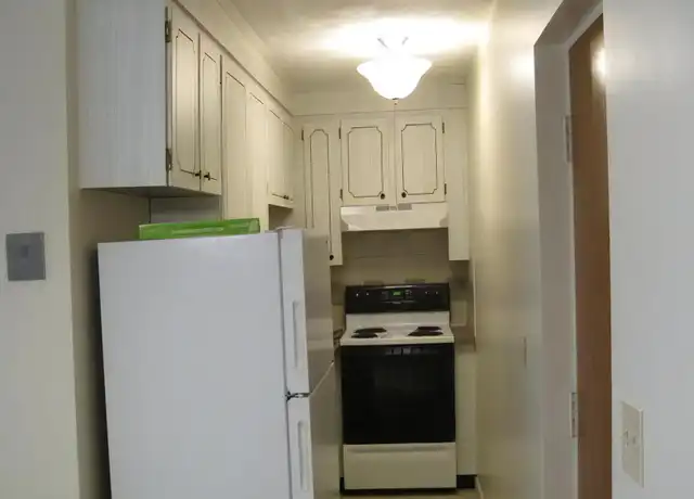 Property at 181 Lexington St, Auburndale, MA, 02466, 1 bed, 1 bath, [object Object]
