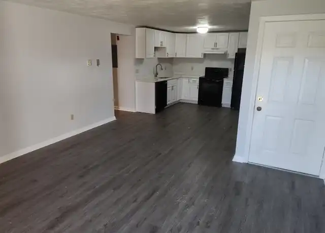 Property at 448 Mount Hope St Unit 2, North Attleborough, MA, 02760, 1 bed, 1 bath, [object Object]