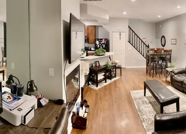 Property at 5776 Carrousel Dr Unit 1, Indianapolis, IN, 46254, 2 beds, 1.5 baths, [object Object]
