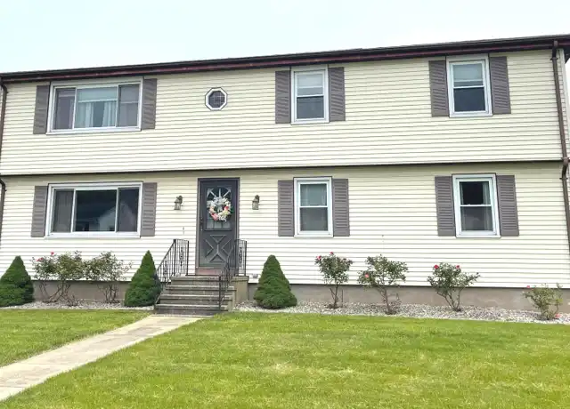 Property at 3 Carmen St Unit 3, New Haven, CT, 06512, 2 beds, 2 baths, [object Object]