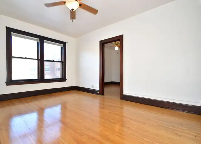 Property at 128 E 18th St Unit 21 09, Minneapolis, MN, 55403, 1 bed, 1 bath, [object Object]
