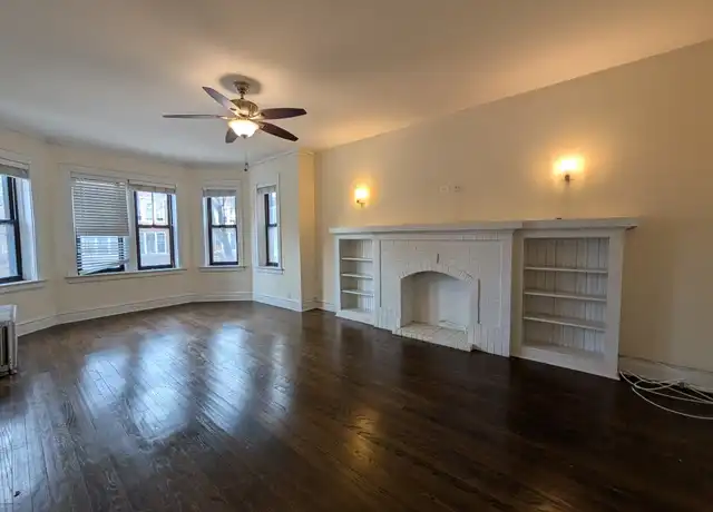 Property at 2211 W Foster Ave Unit 3, Chicago, IL, 60625, 2 beds, 1 bath, [object Object]