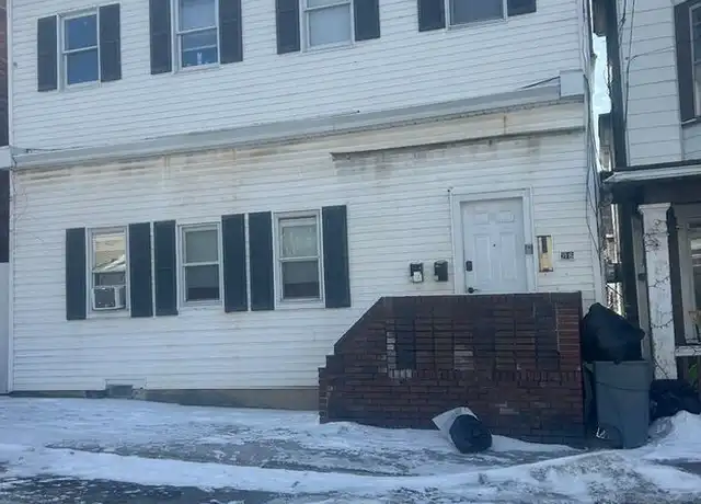 Property at 214-216 W Ridge St Unit 4, Lansford, PA, 18232, 2 beds, 1 bath, [object Object]