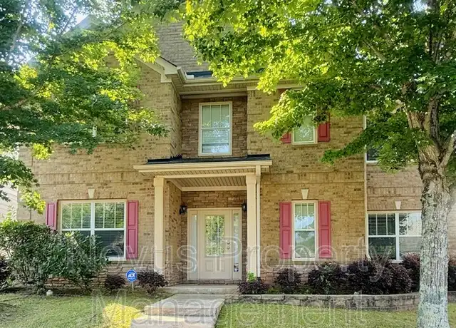 Property at 9 Madrid Ave, Newnan, GA, 30263, 5 beds, 3 baths, [object Object]