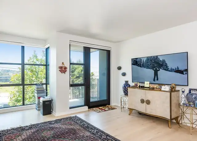 Property at 451 Donahue St #207, San Francisco, CA, 94124, 1 bed, 1 bath, [object Object]